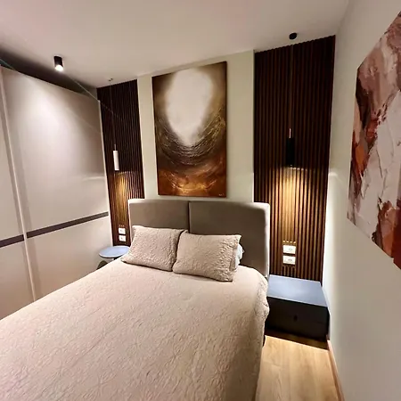 Modern Artdeco Citycenter Daire
