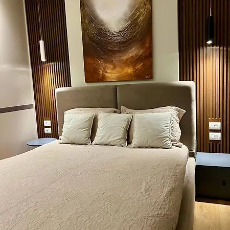 Apartment Modern Artdeco Citycenter Korce