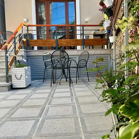 Modern Artdeco Citycenter Korce